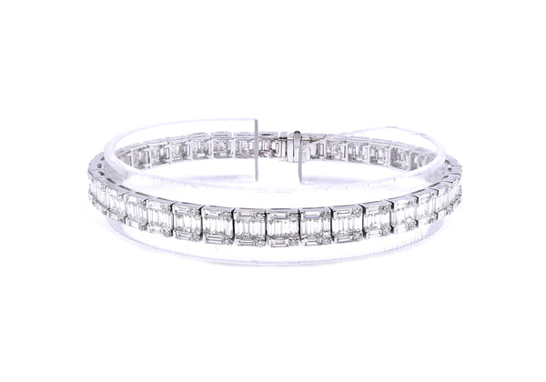 18 Karat White Gold Mosaic Set Diamond Tennis Bracelet