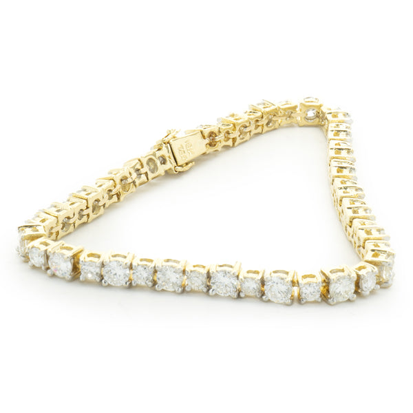 18 Karat Yellow Gold Graduated Diamond Tennis Bracelet