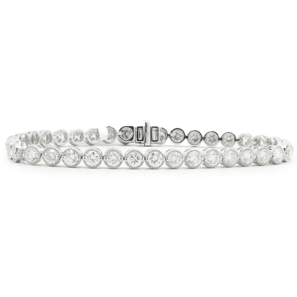 18 Karat White Gold Diamond Tennis Bracelet