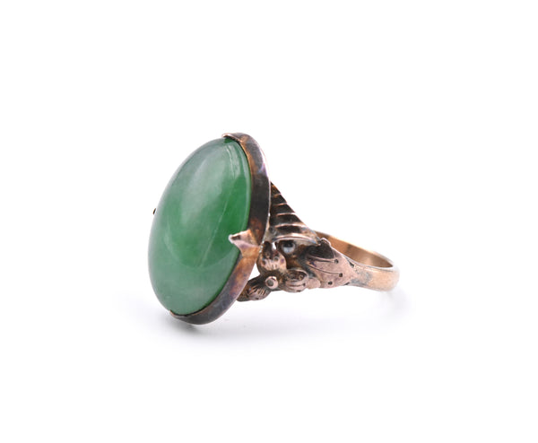 10k Yellow Gold Vintage Cabochon Jade Ring