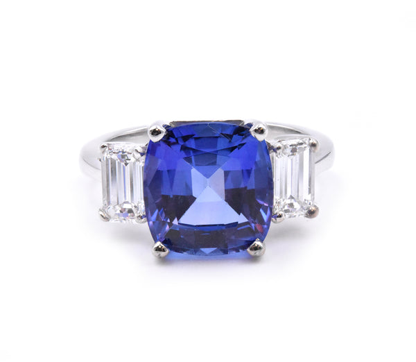 14 Karat White Gold Tanzanite and Diamond Ring