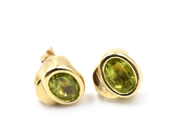 14k Yellow Gold Peridot Stud Earrings