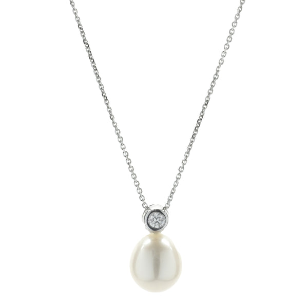 14 Karat White Gold Cultured Freshwater Pearl and Solitaire Diamond Drop Necklace